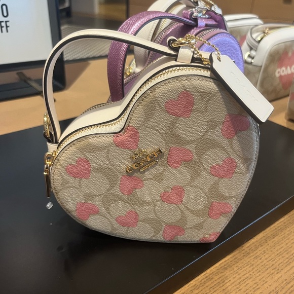 💕New Coach Heart Crossbody CP021 Signature Canvas Pink Print - Picture 8 of 8